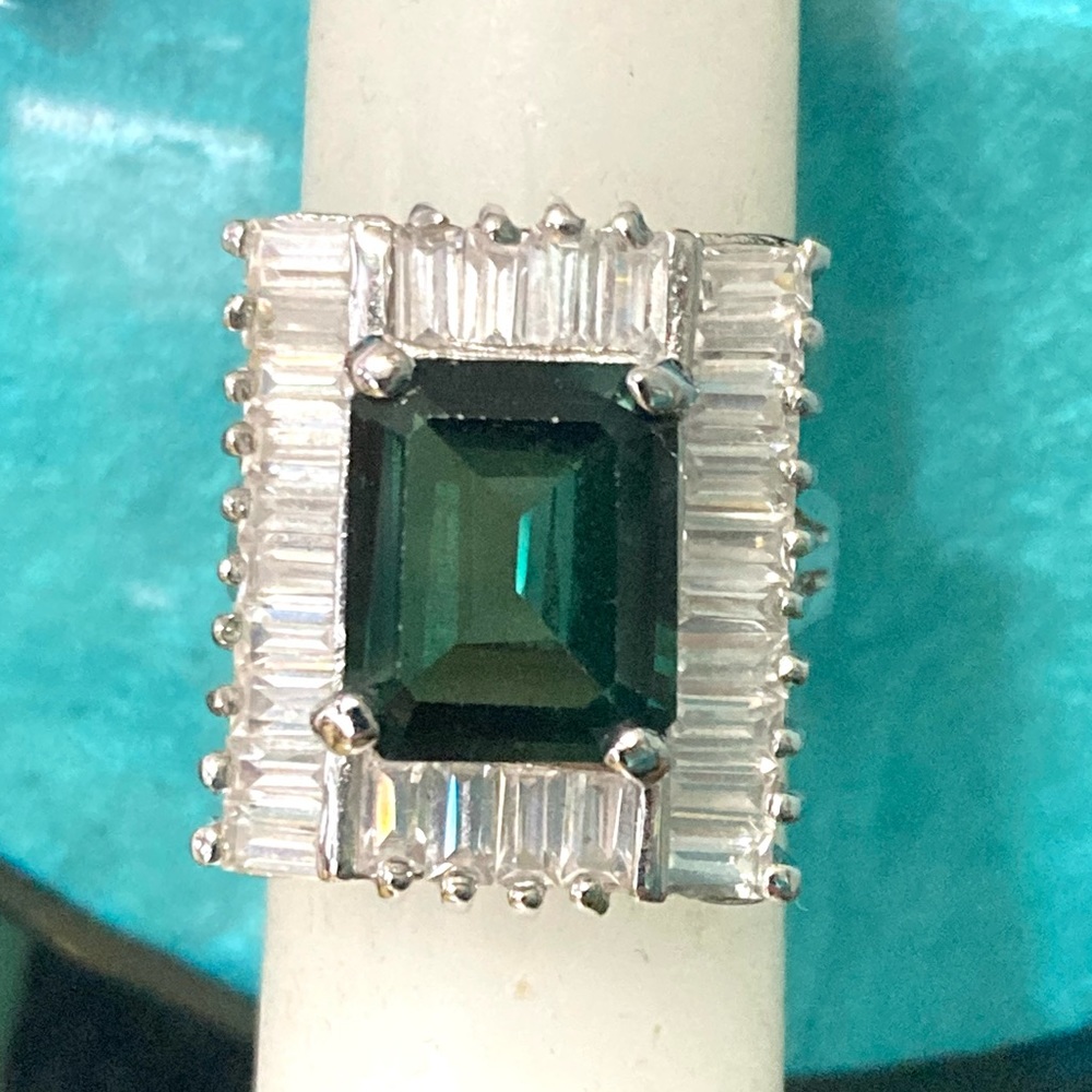 Farrah Fawcett Collection Emerald Green & Clear CZ Sterling Cocktail Ring sz 7